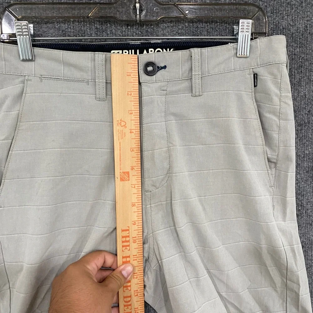 Billabong Submersibles Crossfire Hybrid Shorts Gray Mens 30 M205NBCS Quick Dry